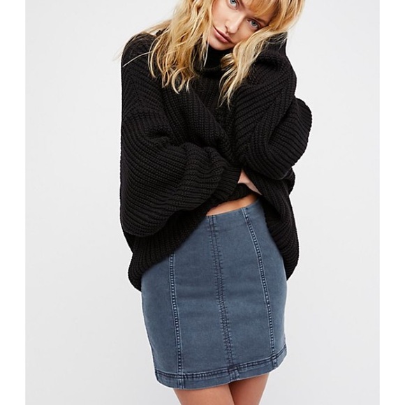 Free People Dresses & Skirts - Free People mini skirt